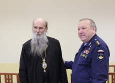 Епископ Славонско-Пакрацкий Иоанн нанёс визит командующему Воздушно-десантных войск генерал-полковнику Шаманову В.А.