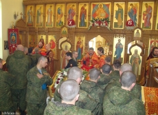 Традиционные богослужения в приписных храмах Подворья и воинских частях ВДВ на Светлой седмице