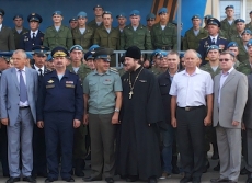 Священники Патриаршего Подворья при штабе ВДВ благословили воинов-десантников 1141-го артиллерийского полка