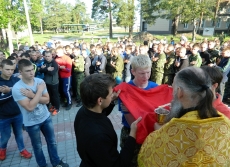 Протоиерей Михаил Васильев отслужил Божественную литургию в Учебном центре 